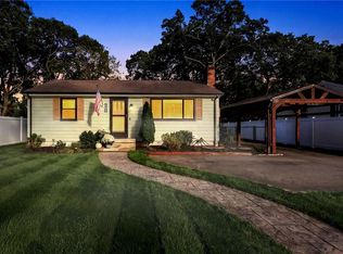 58 Haswill St, Warwick, RI 02889