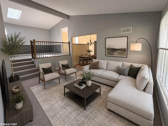 4th image of 20210 Anita St