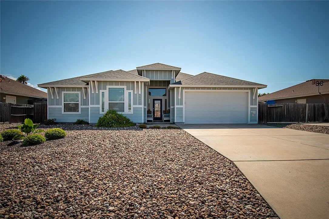 4 bed, 2.5 bath, 2312 sqft, $3,200 — Photo 1