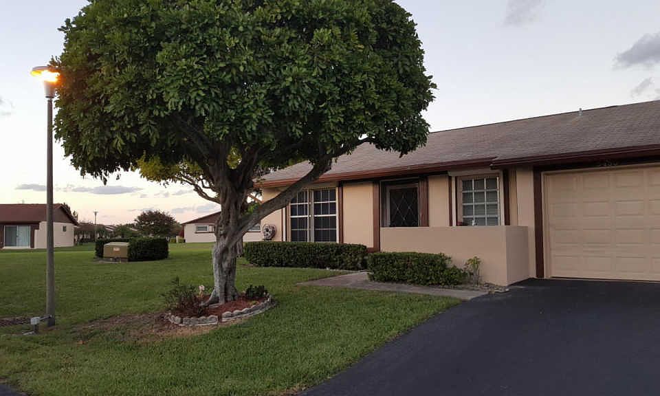 1st image of 5480 Viburnum Cir