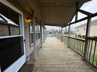 339 6th St #1, Dickinson, TX 77539