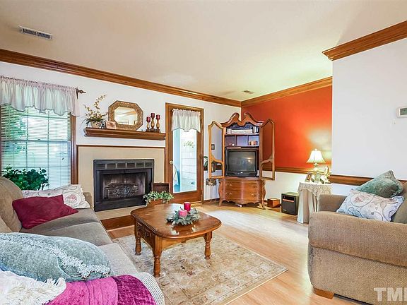4th image of 106 Briarcreek Ct