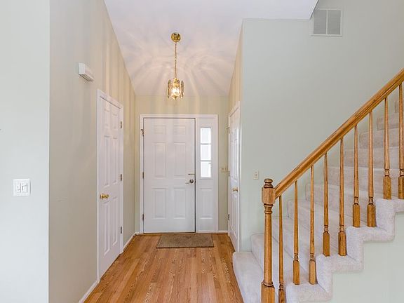 3rd image of 4326 Southview Way Dr