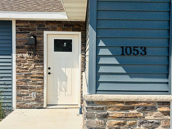 2nd image of 1053 Armida Ct