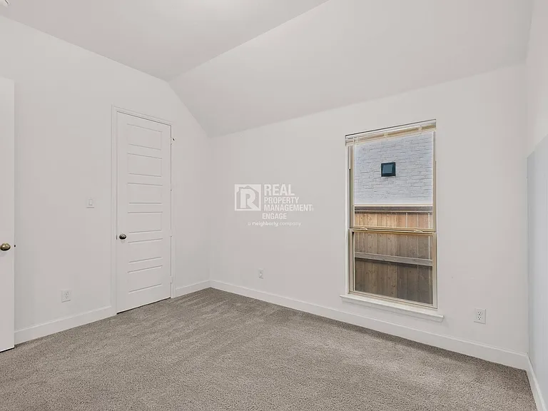 2933 Eccleston St — Photo 34