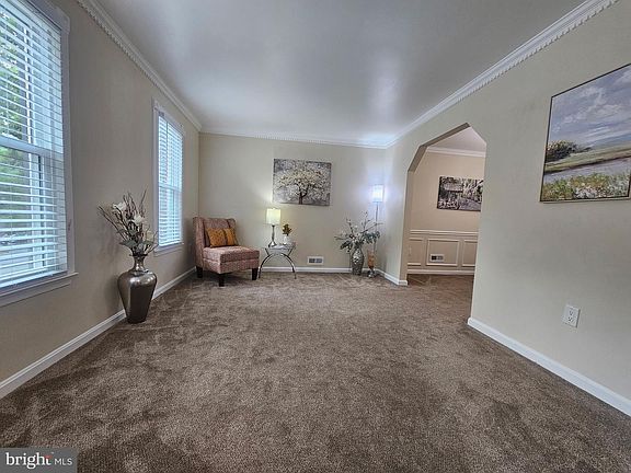 3rd image of 3 Castle Cliff Ct