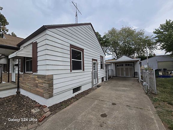 2nd image of 36 Miller Ave