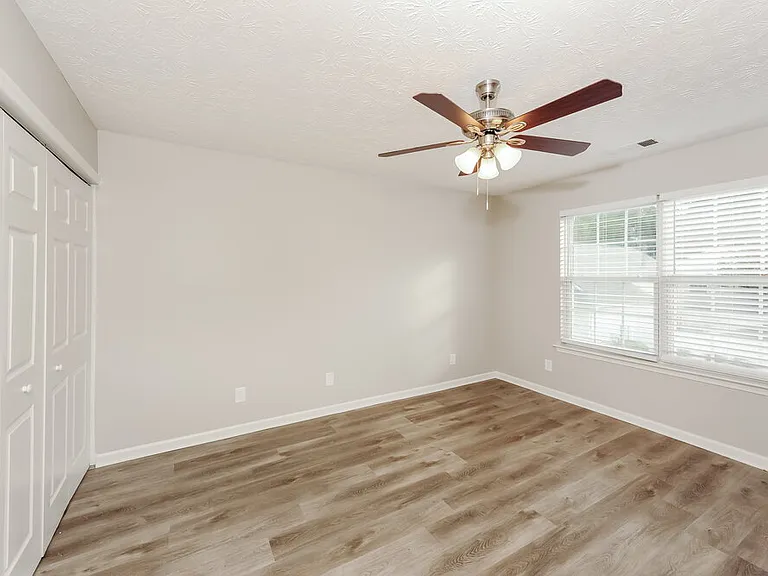 1255 W Oaks Way — Photo 10