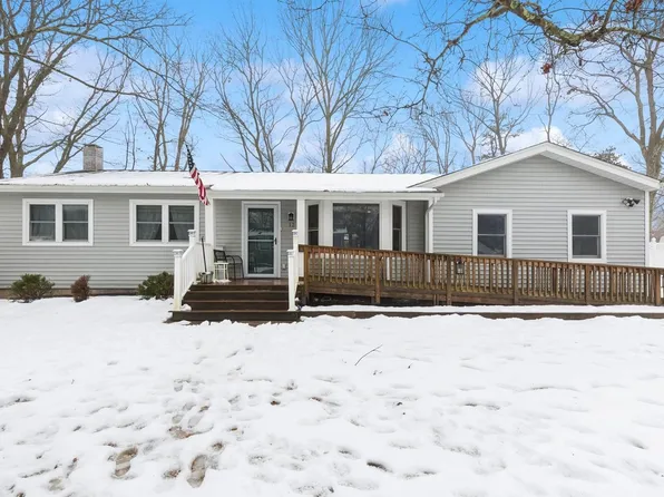 12 Conklin Avenue, Selden, NY 11784