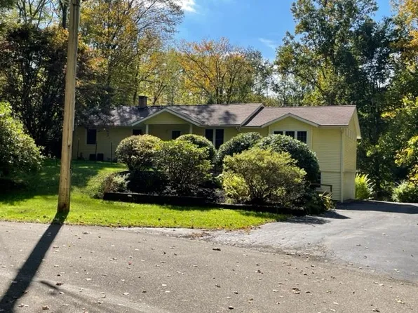 15717 Wagner Dr, Meadville, PA 16335