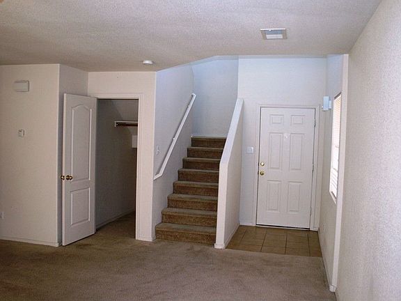 2nd image of 9827 Sunshine Mesa Dr NW