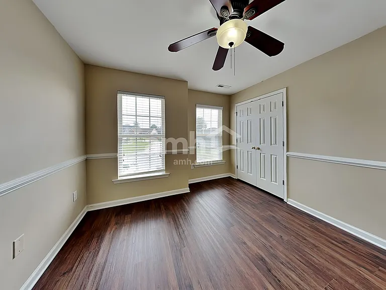 405 Bedstraw Ct — Photo 15