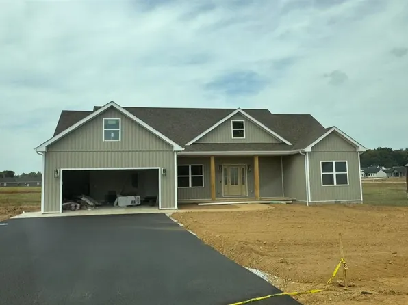 135 McCutchen Ct, Auburn, KY 42206