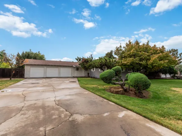 1665 W Barstow Ave, Fresno, CA 93711