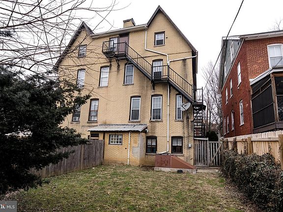 3rd image of 526 W James St