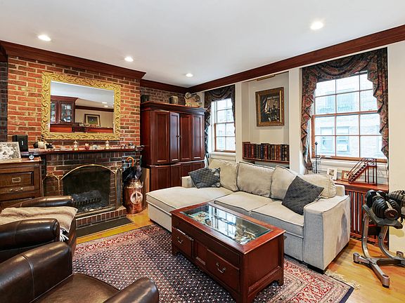 2nd image of 34 W 74th St Penthouse B