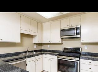 5136 Creekside Rd, Camarillo, CA 93012