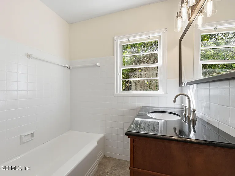 2755 Green St — Photo 24