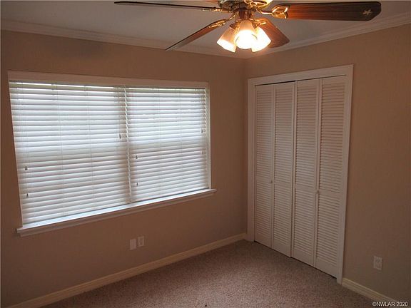 2nd image of 3505 Shadow Wood Dr