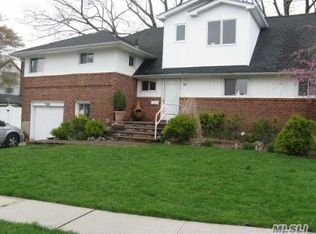 87 Westbury Ave, Plainview, NY 11803