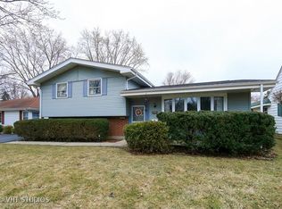 609 Kenilworth St, Grayslake, IL 60030