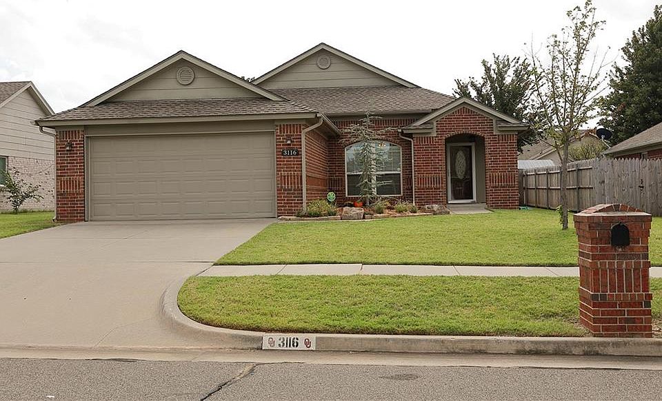 1st image of 3116 SW 103rd Pl