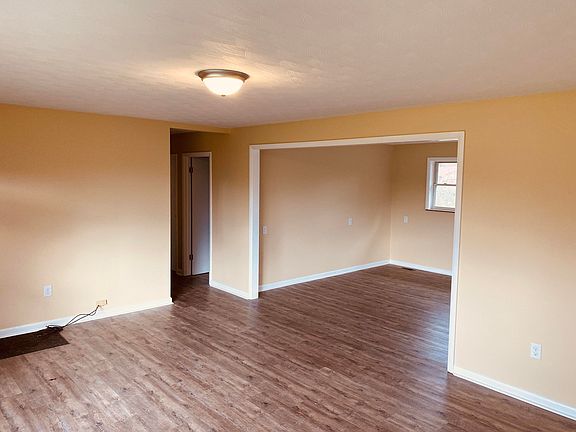 5th image of 921 Martingale Dr