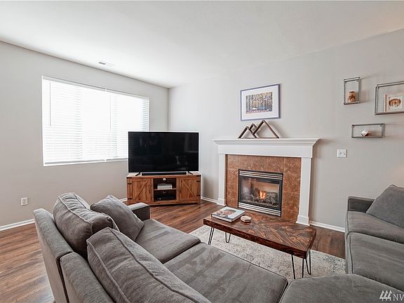 3rd image of 6024 Park St E