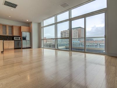 555 E 5th St APT 525, Austin, TX, 78701