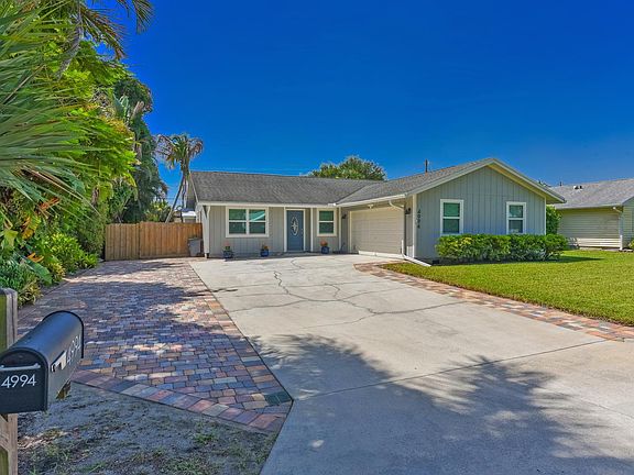2nd image of 4994 SE PINE KNOLL Way