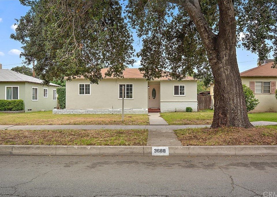 1st image of 3688 N Sierra Way