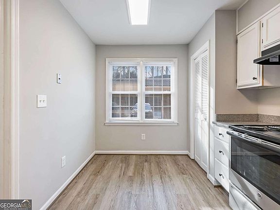 5th image of 6500 Gaines Ferry Rd APT A2