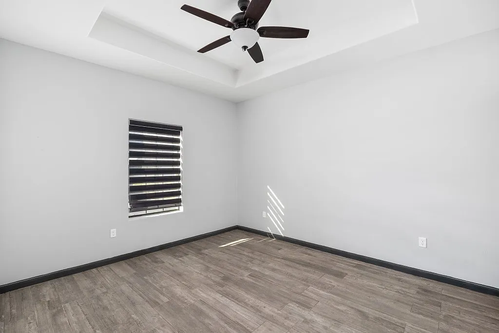 Modern 2-Bedroom Apartment in Edinburg, Texas — Photo 4