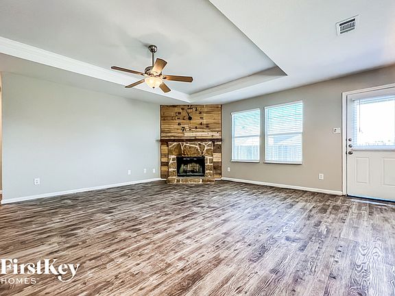 2nd image of 128 Abelia Dr