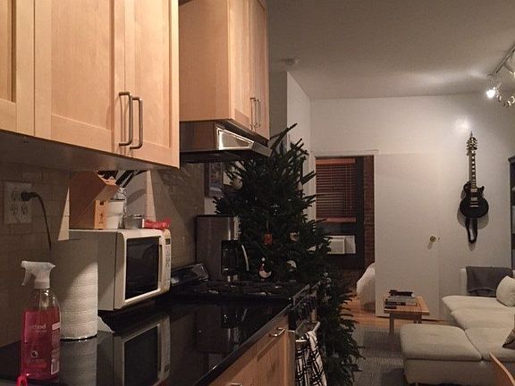 3rd image of 52 Macdougal St APT 5B
