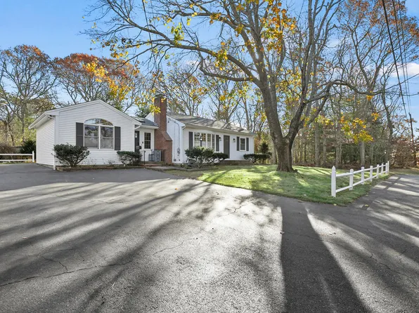 122 Teaticket Path, East Falmouth, MA 02536