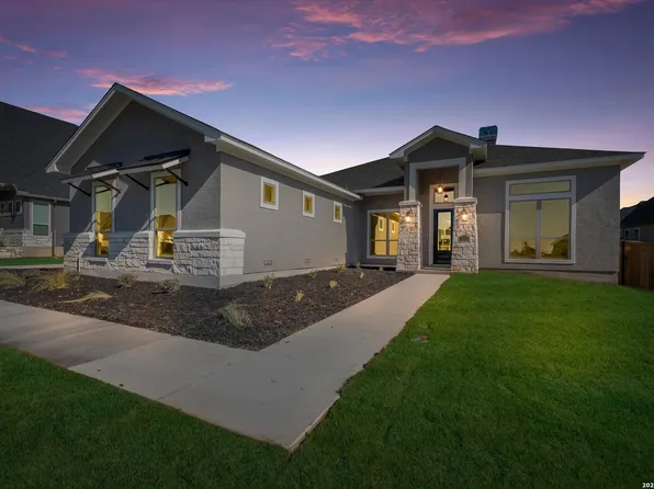 3355 Pintail Pond, Marion, TX 78124