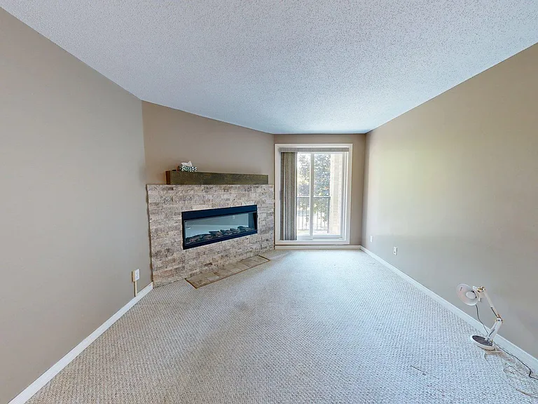729 Deveron Cres #208 — Photo 20