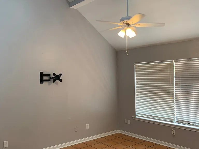 320 Cedarwood Dr #320 — Photo 6