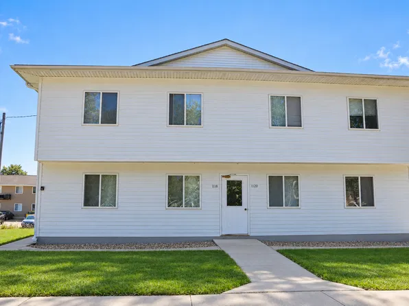 1116 W 20th St, Cedar Falls, IA