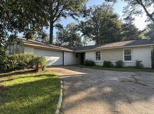 708 Parker Dr, Clinton, MS 39056