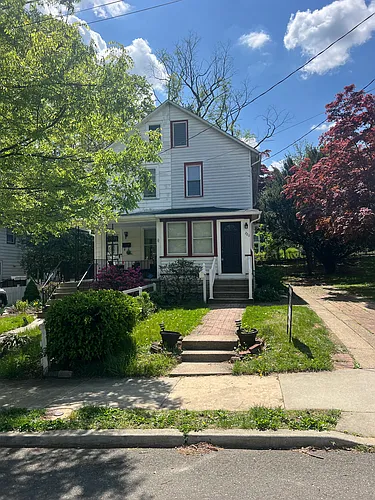 220 Lakeview Ave Photo 1