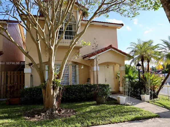 11049 SW 152nd Ct, Miami, FL 33196