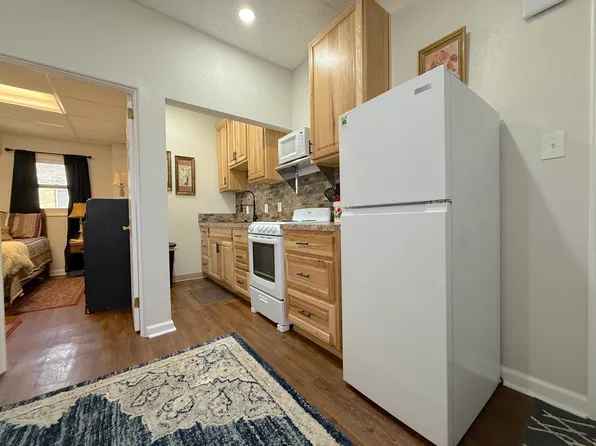 1001 6th Ave N APT 2, Great Falls, MT 59401