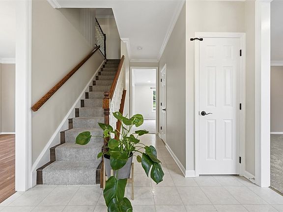 5th image of 3030 Willowbrook Dr
