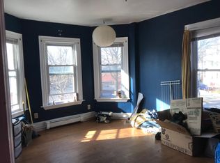 206 River St #6, Cambridge, MA 02139