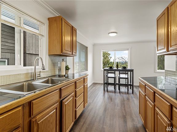 5th image of 4406 34th Ave S