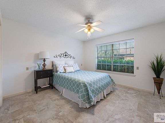5th image of 1000 Camelot Dr Unit 6075