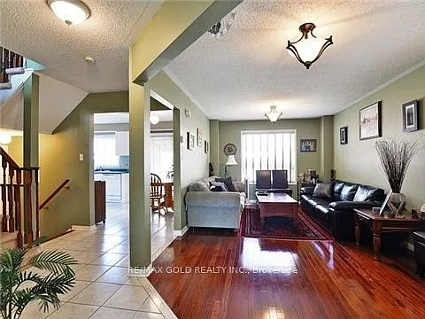 55 Linderwood Dr — Photo 2