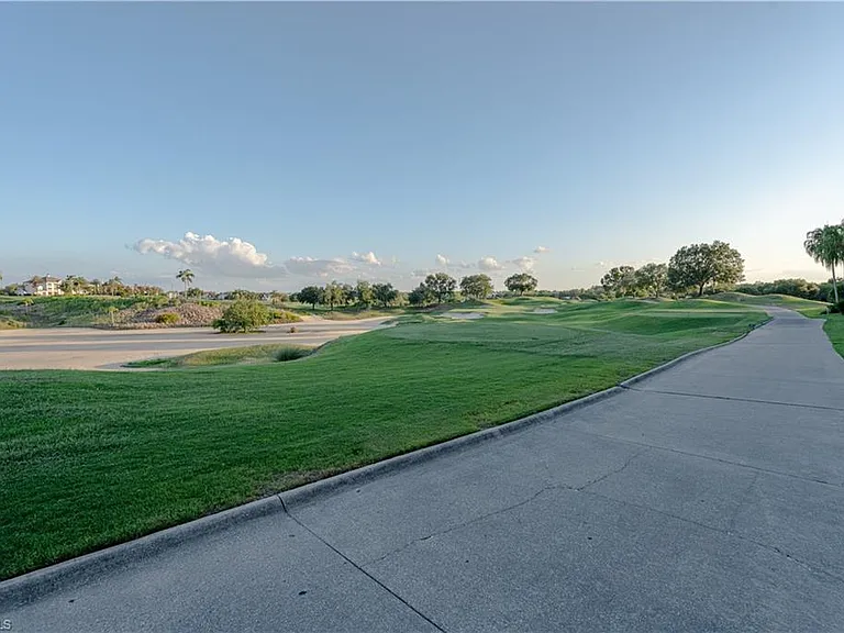 1362 Centre Court Ridge Dr #101 — Photo 24
